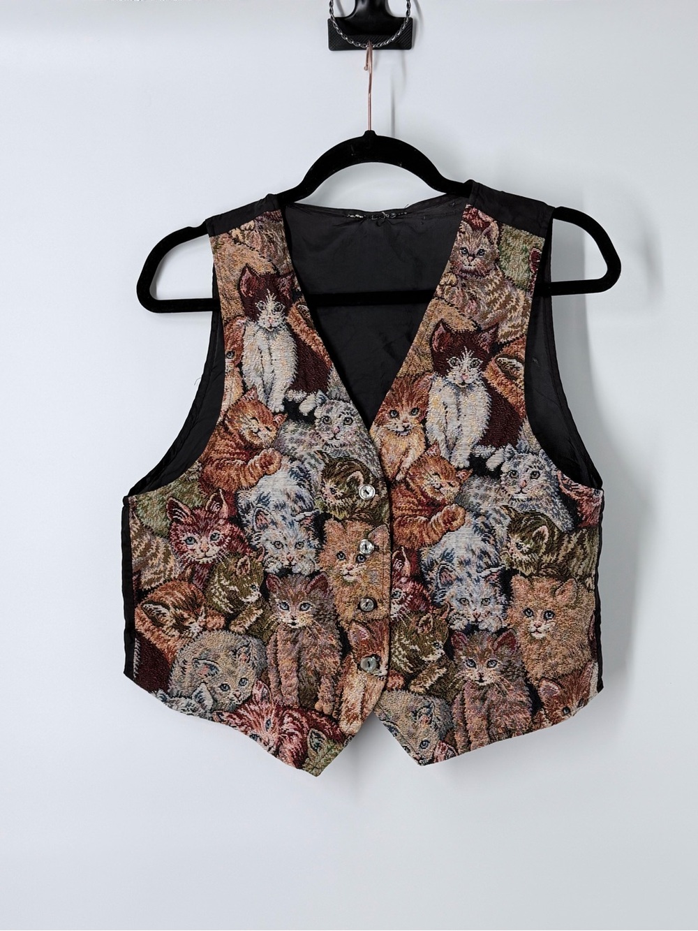 Vintage Cat Tapestry Button-Up Vest - Picture 3 of 6